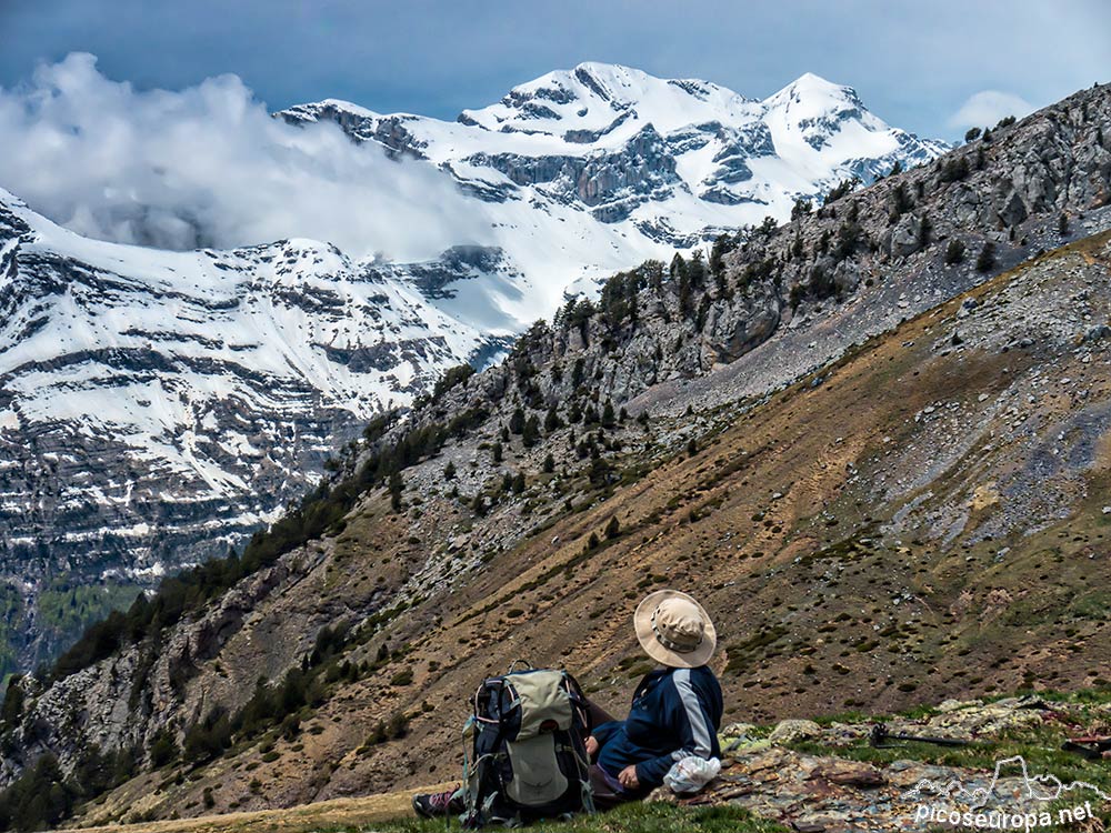 Las Tres Sorores, Pirineos de Huesca, Aragon, Parque Nacional de Ordesa y Monte Perdido