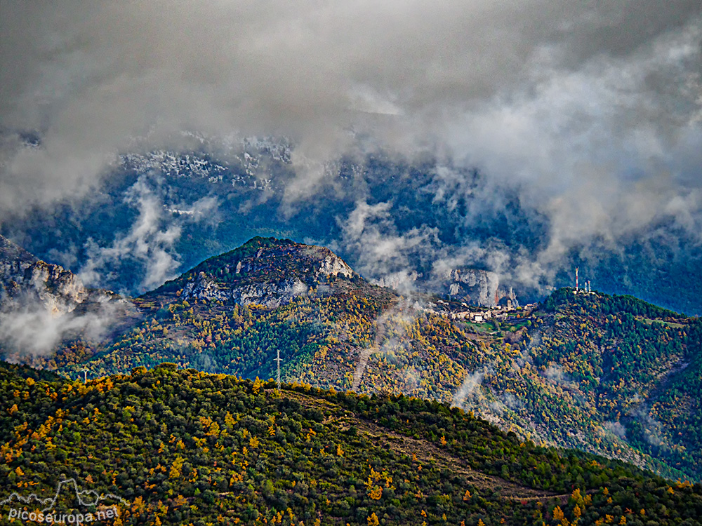 Foto: Pueblo de Bestue, Pirineos de Huesca, Aragón, España