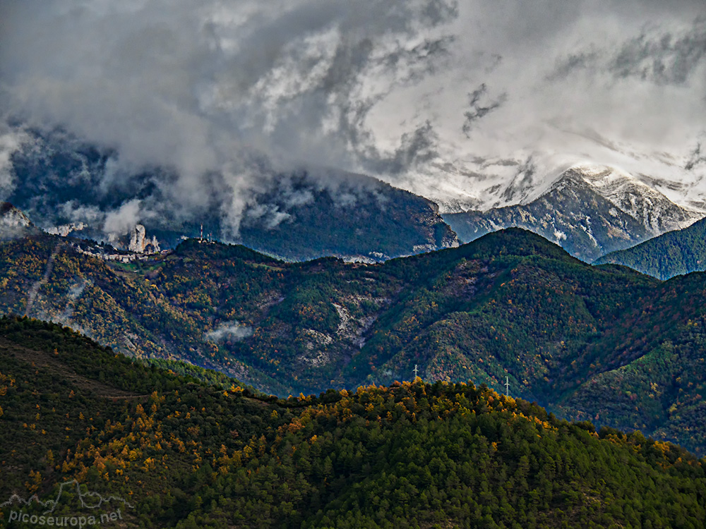 Foto: Pueblo de Bestue, Pirineos de Huesca, Aragón, España