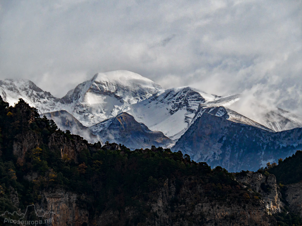 Foto: Cumbre del Cotiella, Pirineos de Huesca, Aragón, España