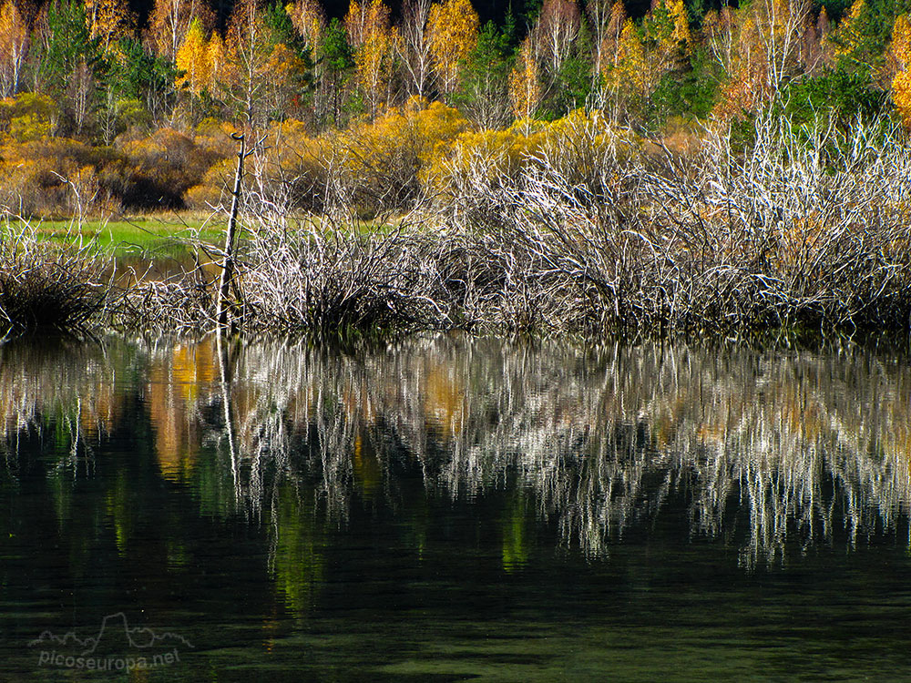 Foto: Embalse de Pineta, Ordesa, Pirineos de Huesca, Aragón.