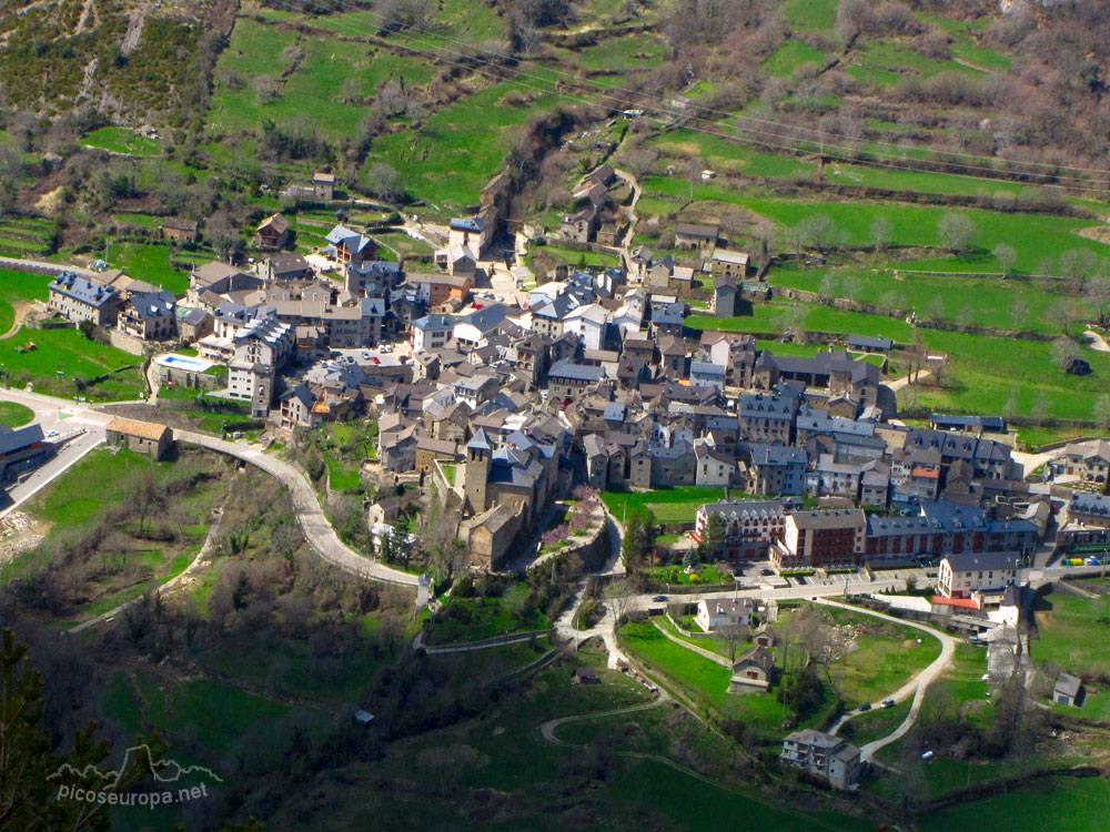 Foto: Torla, Pirineos de Huesca, Aragon, Parque Nacional de Ordesa y Monte Perdido